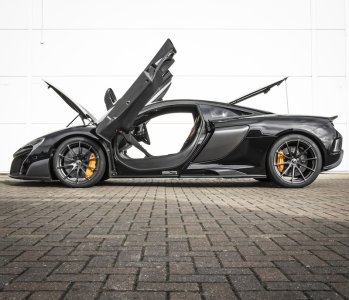 McLaren 675LT-19 copy.jpg